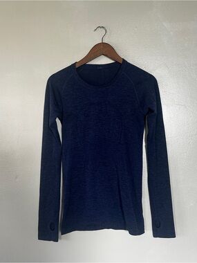 Lululemon Swiftly Tech Long Sleeve 2.0 Heathered Navy Thumbhole Top Size 6